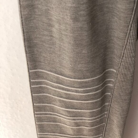 BLANQI SPORTSUPPORT Athletic Leggings - Picture 6 of 8